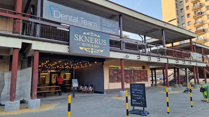 Sknerus Bistro Bar & Restaurant